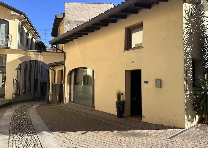 The Hangar Loft - Leonoardo, Center & Parking דירה ססטו קלנדה